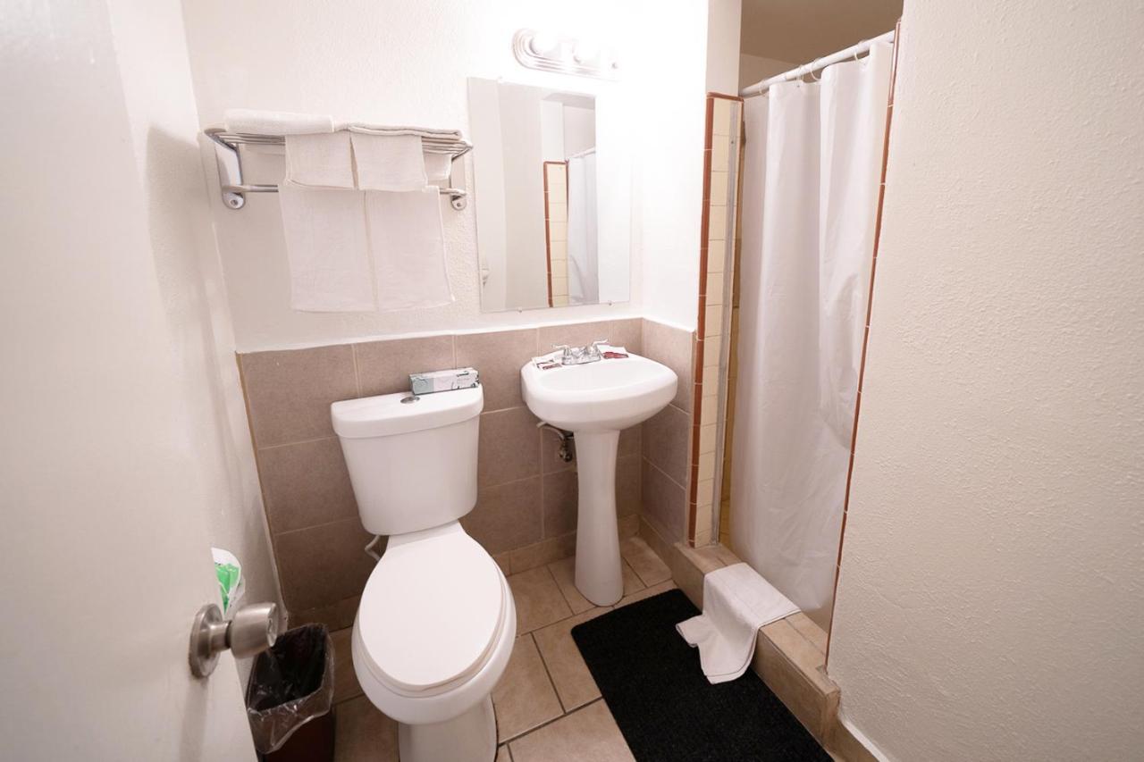 סטוקטון Stay Inn Suite מראה חיצוני תמונה